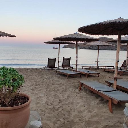 Tramonto Nel Delfini Apartment Kini ภายนอก รูปภาพ